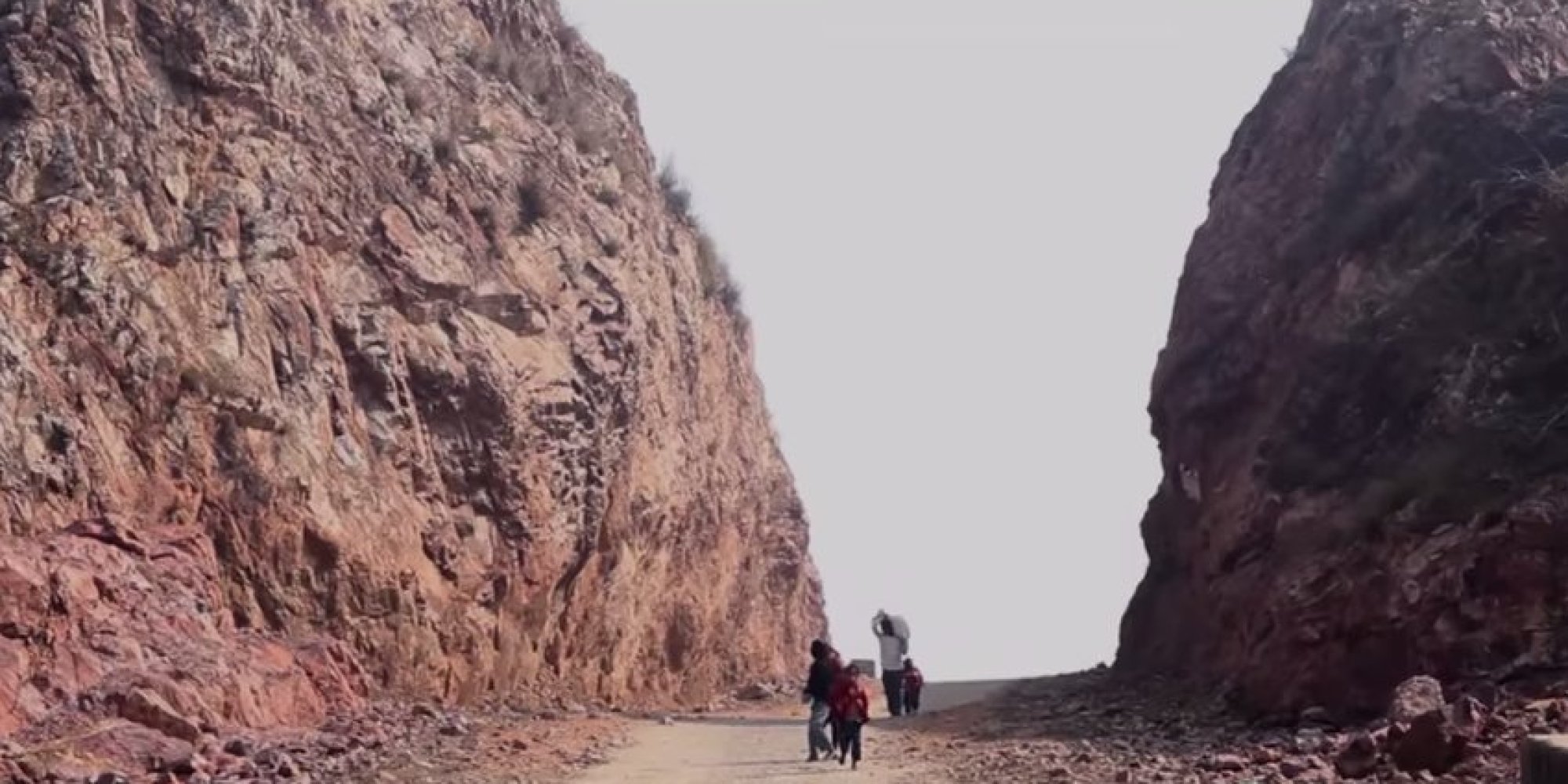 Dashrath Manjhi, Sang Heroes Pembelah Gunung