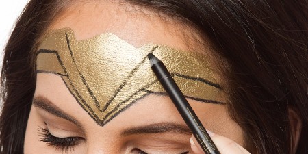 Cara Membuat Topi Baja Wonder Woman untuk Halloween