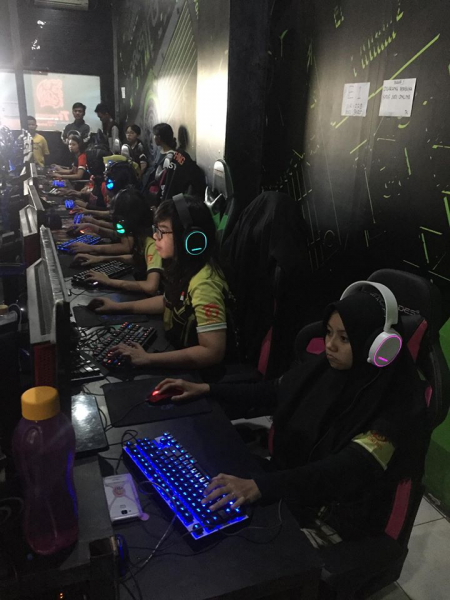 4 Manfaat Gabung Komunitas Point Blank Versi Ane