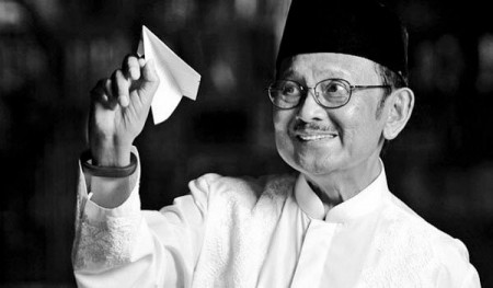 Kami Warga Gorontalo Mengenang BJ Habibie Lewat Rumah Semasa Kecilnya