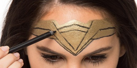 Cara Membuat Topi Baja Wonder Woman untuk Halloween