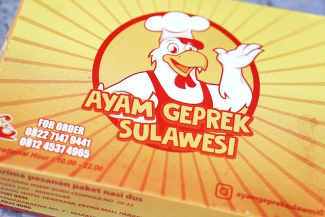 Ayam Geprek Sulawesi, Makanan Enak & Mantap Favorit di Makassar