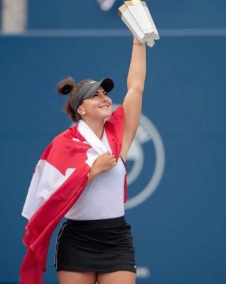 Masih Muda &amp;, 10 Potret Bianca Andreescu yang Baru Saja Menjuarai US Open 2019