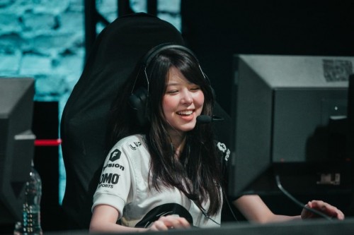 Penuh Gairah, Tim eSports Ini Punya Wanita Cantik di Rosternya