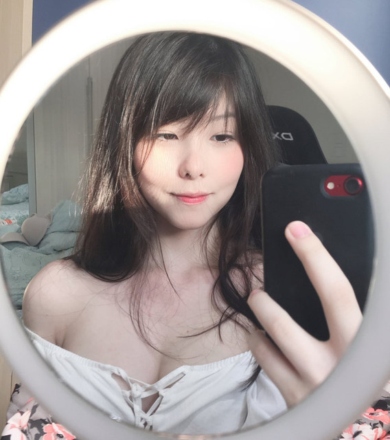 Terlalu Manis Untuk Ditolak, Mayumi, Mantan Pro LoL Kini Menjadi Streamer