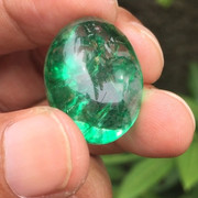 Lelang singkat zambrut Colombianya