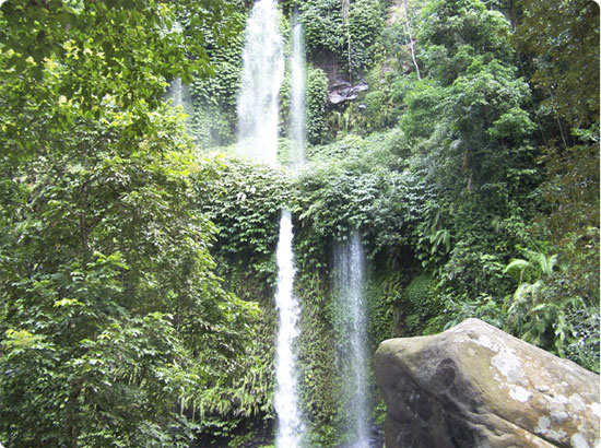 10 Air Terjun Terindah di Dunia