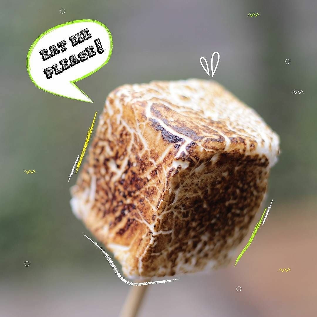 NIKMATNYA ES KRIM DI SEMPROT API, ADA YANG MAU ?