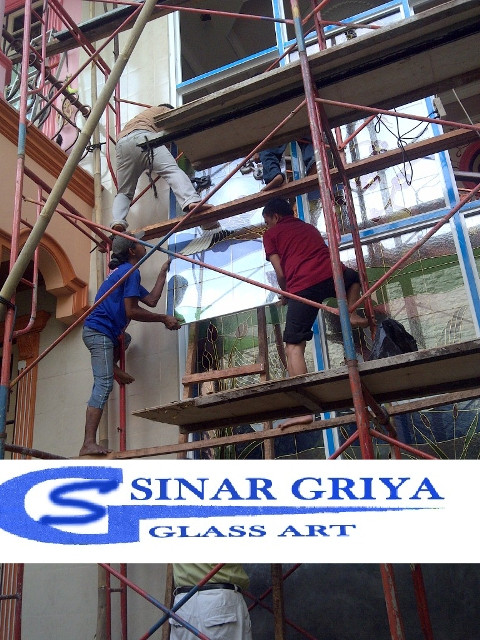 BISNIS Interior Eksterior KACA PATRI , KACA INLAY , KACA GRAVIR , Sinar Griya