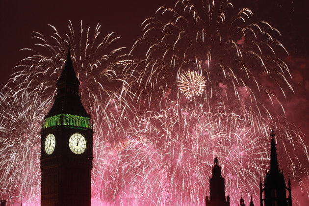 Kembang Api Rasa Buah Pada Perayaan Tahun Baru di London