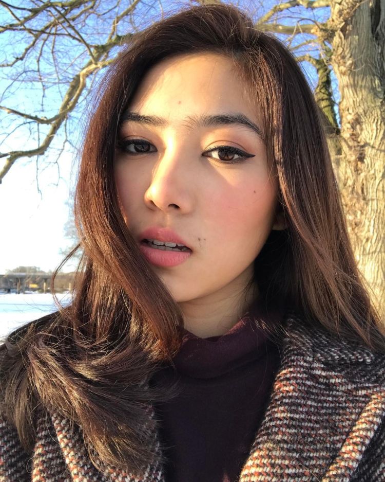 Artis Cewek Indonesia yang Instagram-nya Wajib Agan Follow untuk Mewarnai Hari
