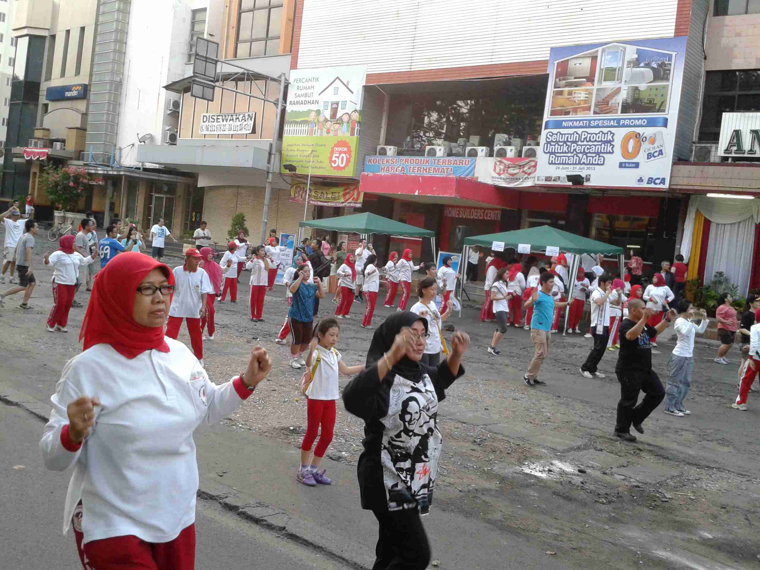 &#91;FR&#93; Car Free Day Collaboration w/ Earth Hour, KJI, HiLo Jakarta | 18 Agt '13