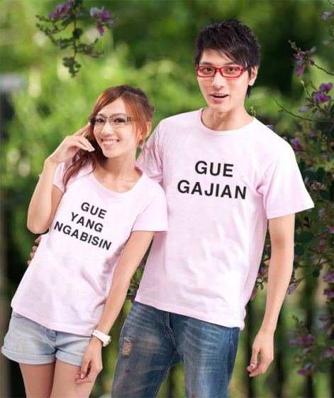 8 Ide Baju Couple Untuk Pasangan Yang Berani