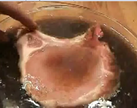 Bukti Daging Babi Mengeluarkan Cacing &#91;No Hoax&#93;