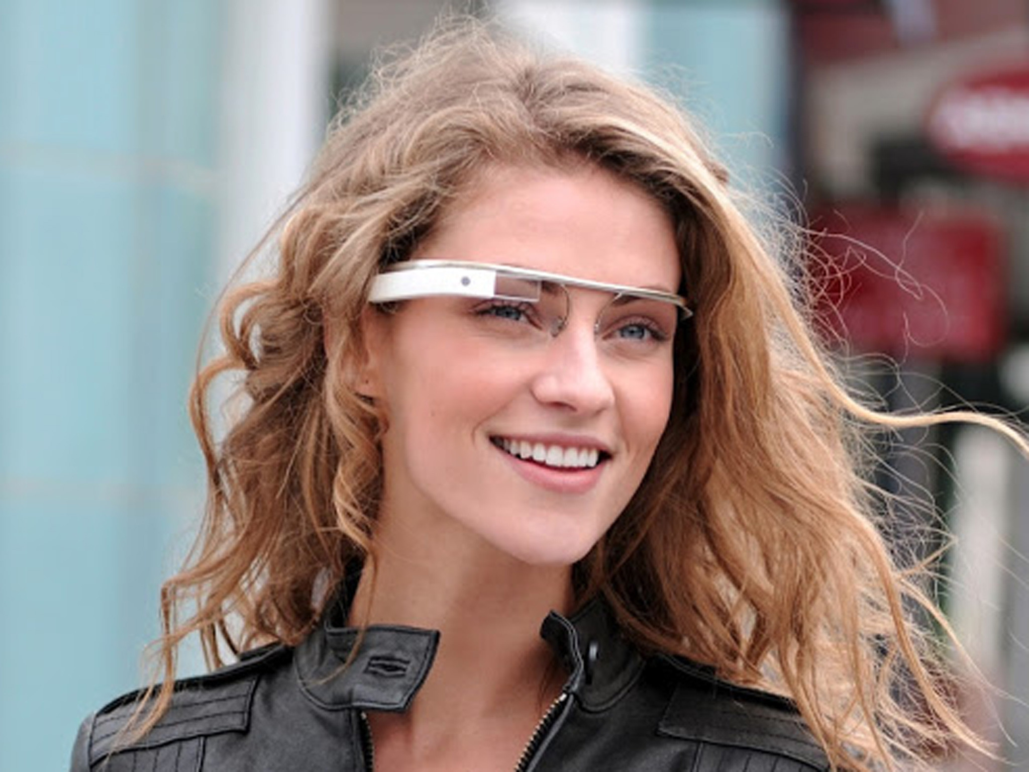 &#91;KEREN&#93; Google Glass Tampil Lebih Fashionable !