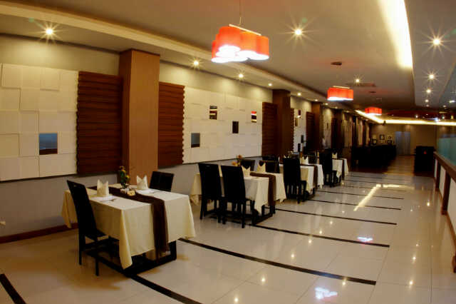 JARANG ADA! LEBARKAN SAYAP INVESTASI! JUAL Ex Cafe LB 2000 m2 Pusat Kota Jogjakarta