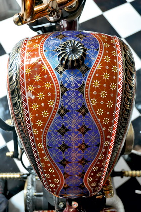 Kreatif!!! Bikin Harley Bertema Batik