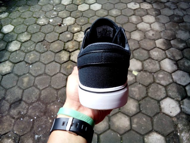 WTS nike stefan janoski cnvs original (include ongkir)