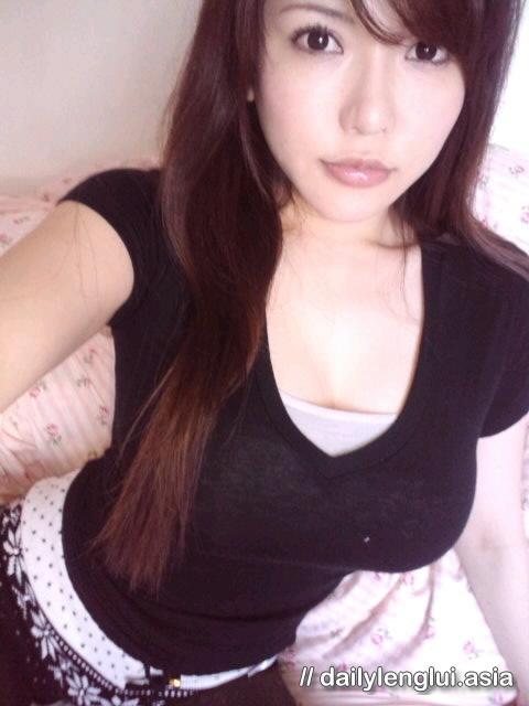 5-bintang-porno-jepang-ini-sukses-gemparkan-layar-kaca-indonesia-gans