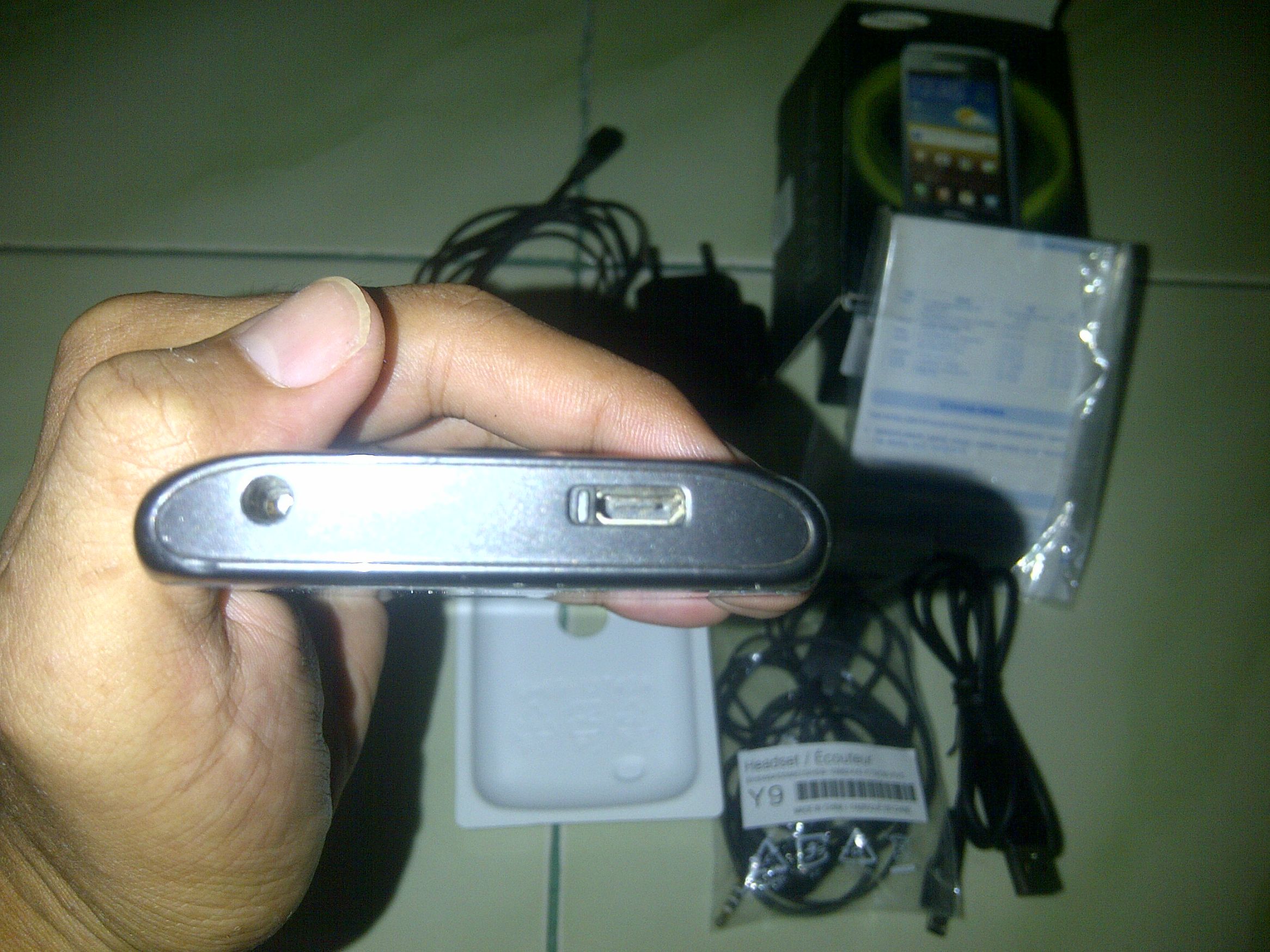 Samsung galaxy Wonder di jamin mulus dan murah meriah