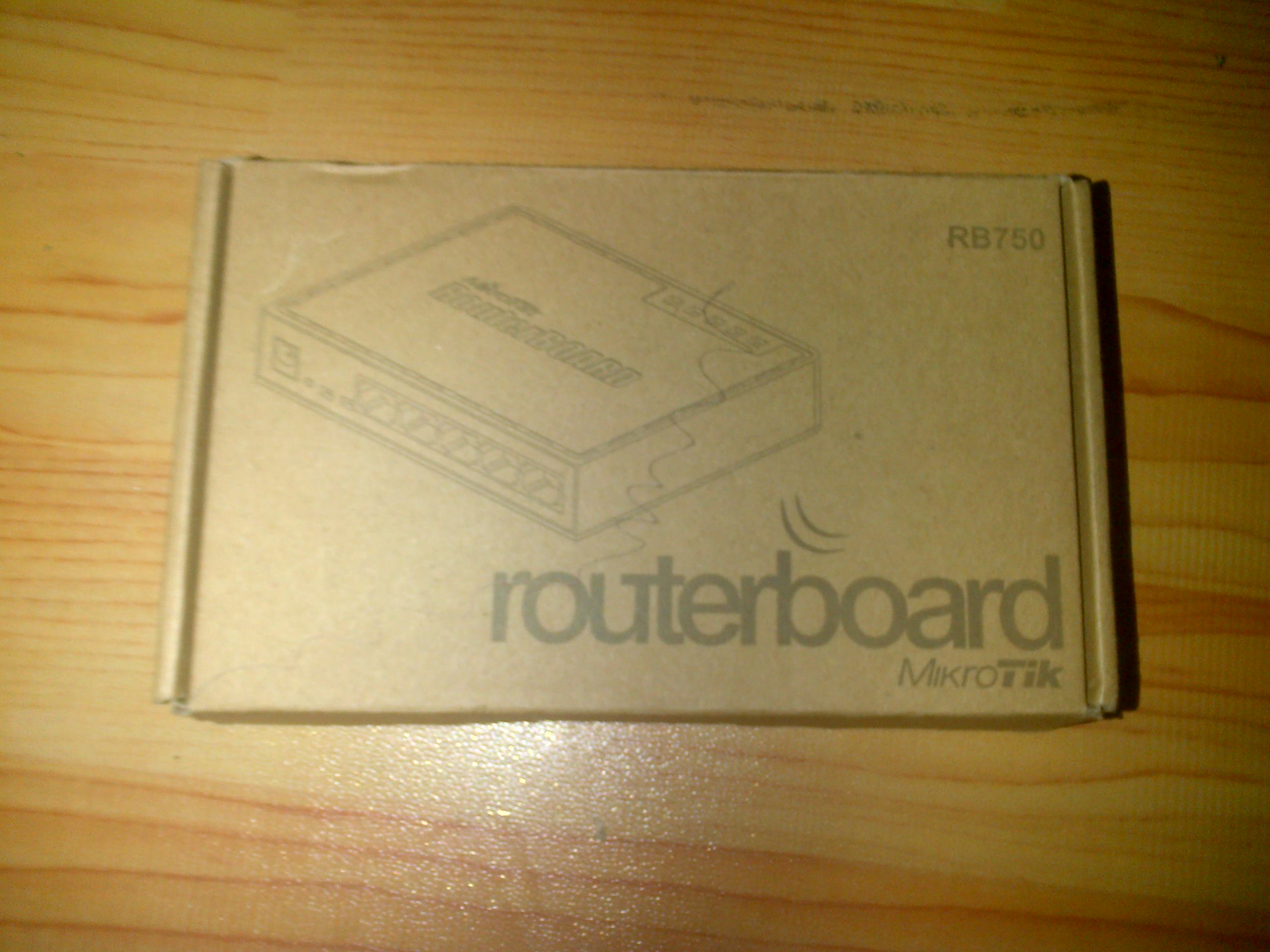 Routerboard RB 750 Mulus, sebluan pakai :)