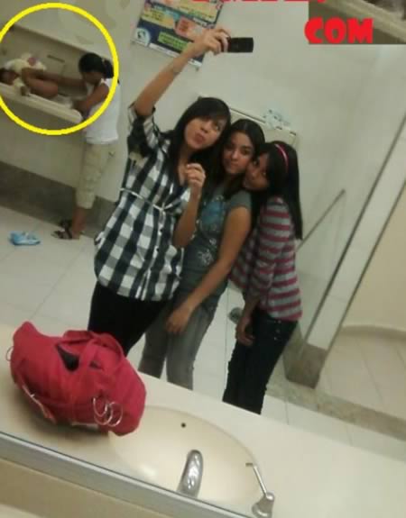 Background Fail (agak BB gan)