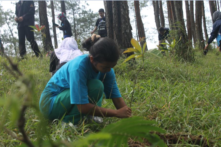 Cara sekolah ane memperingati Hari Bumi