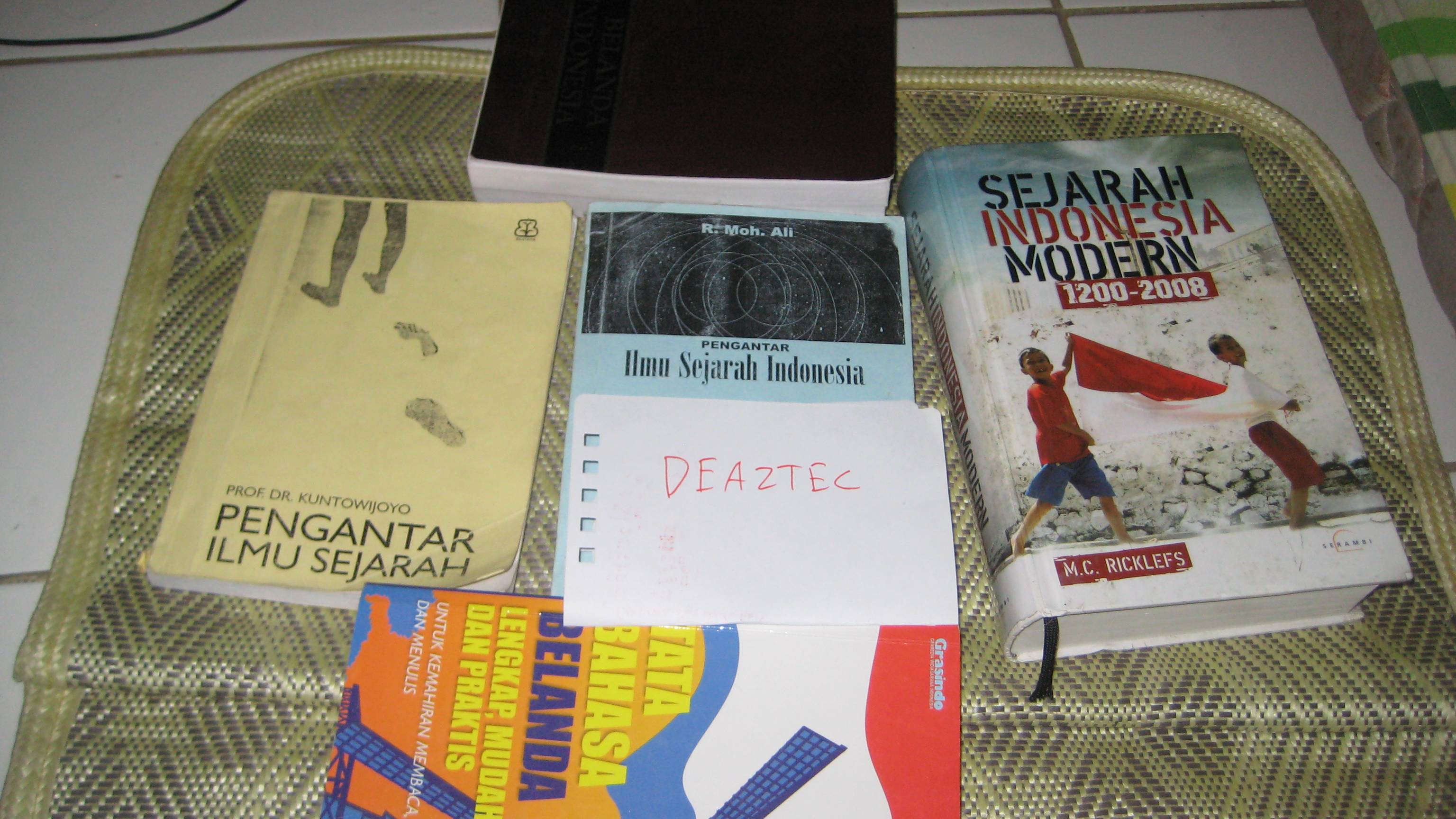 Terjual Buku Sejarah Indonesia Modern MC Ricklefs