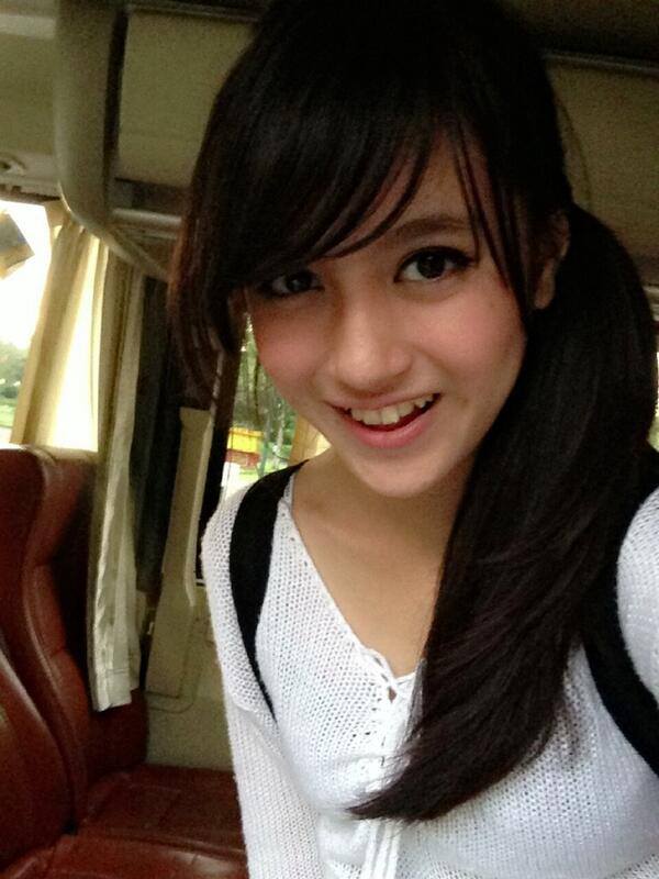 anisa cherry belle,laras supergirlies,nabillah JKT48..pilih yang mana ayooo...