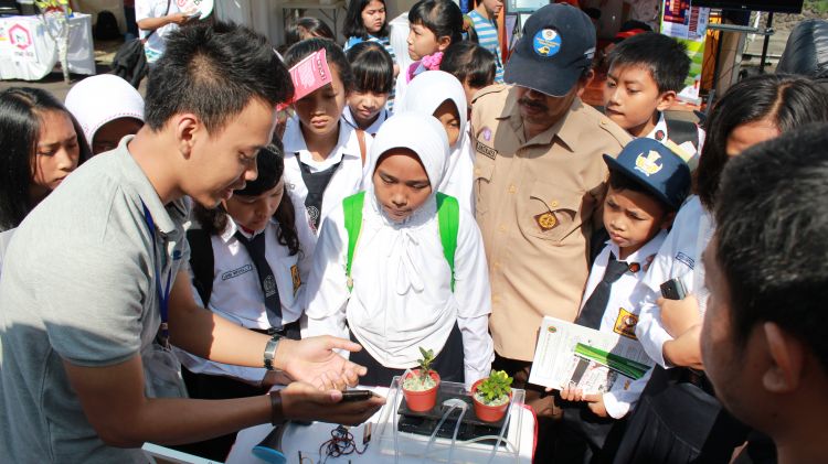 11 Alasan Logis Kenapa Mahasiswa Jurusan IT Layak Jadi Suami dan Diperistri