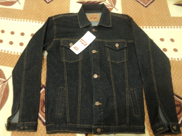 levis all black denim jacket