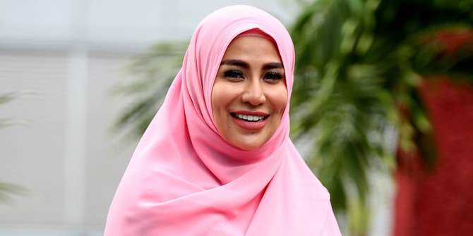 Tak langsung kaya raya, 5 artis ini memulai karier dari kost-an