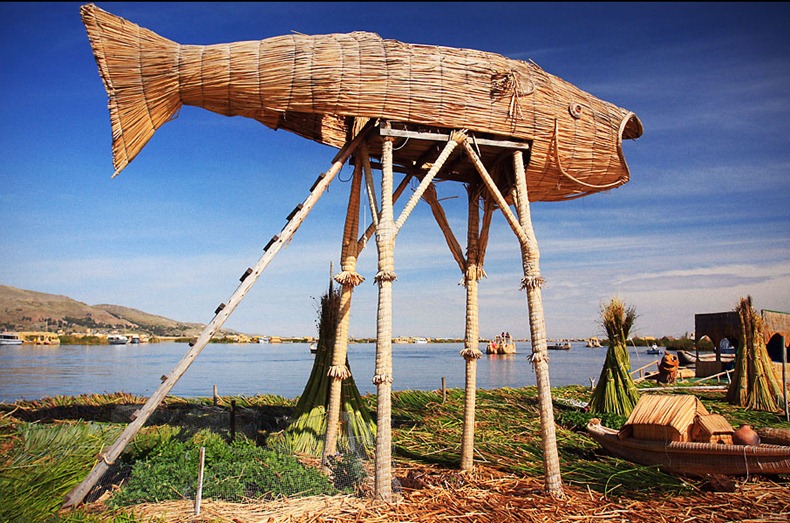 Keindahan Pulau Terapung Di Danau Titicaca Perbatasan Peru - Bolivia &#91;Pic Inside&#93; 