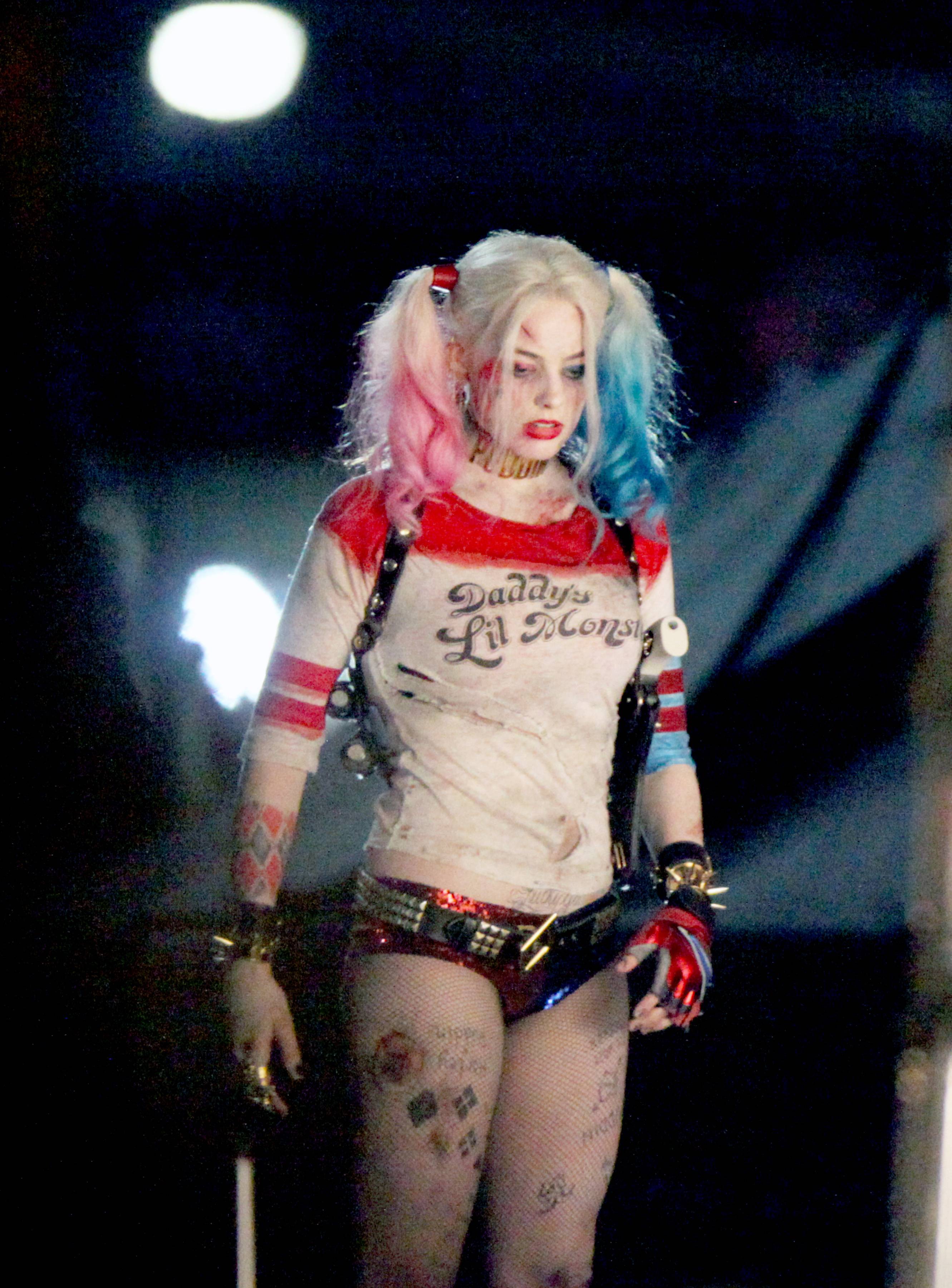 Galeri Celana Unyu Margot Robbie di Suicide Squad (mulus 20++)