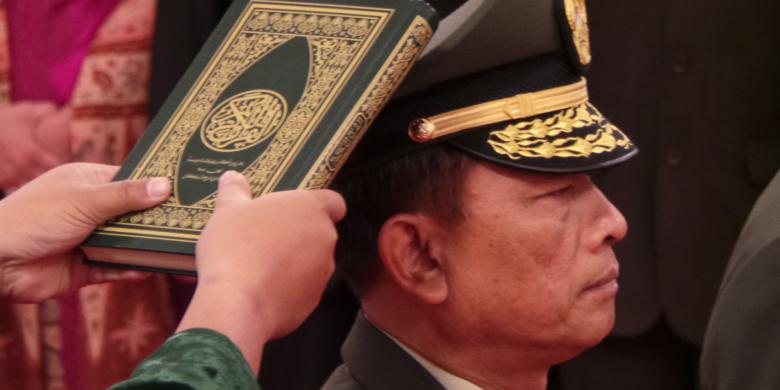Agus Suhartono-Moeldoko Serah Terima Jabatan Panglima TNI