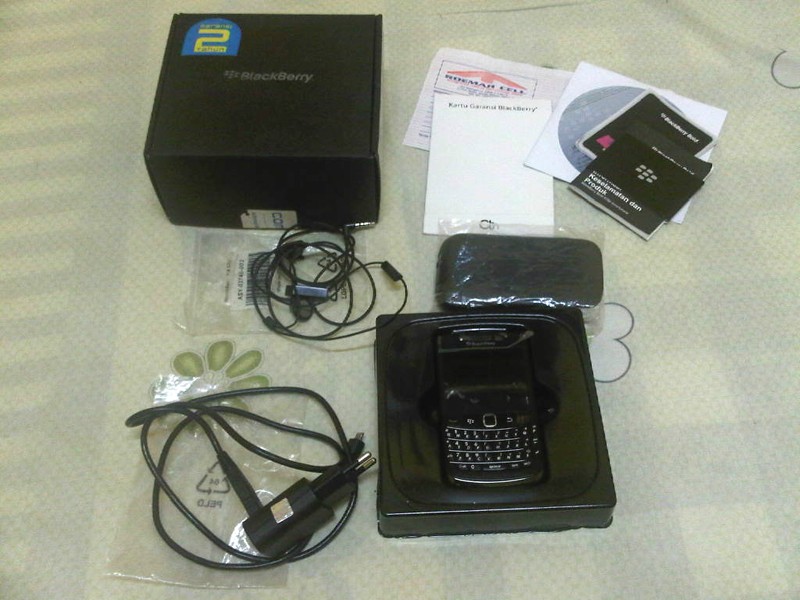 BB Onyx 2 9780 CTN / Trikom NEW Unit ganti baru Black Ori FULLSET Garansi Panjang