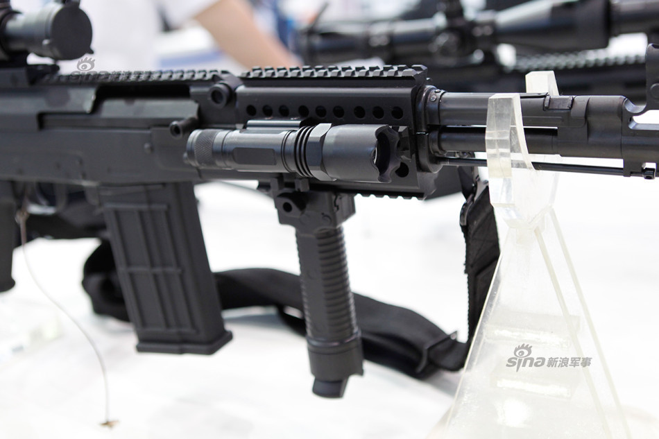 CS/LR14 , Battle Rifle Baru Buatan Tiongkok
