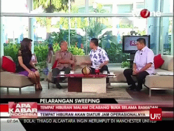 Jubir FPI Munarman Siram Thamrin Amagola Saat Diskusi di TV One 