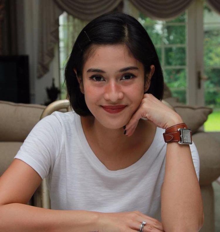 Artis Cewek Indonesia yang Instagram-nya Wajib Agan Follow untuk Mewarnai Hari