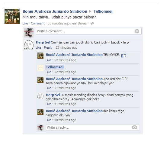 kasihan, admin FansPage T*lkomsel dikerjain..