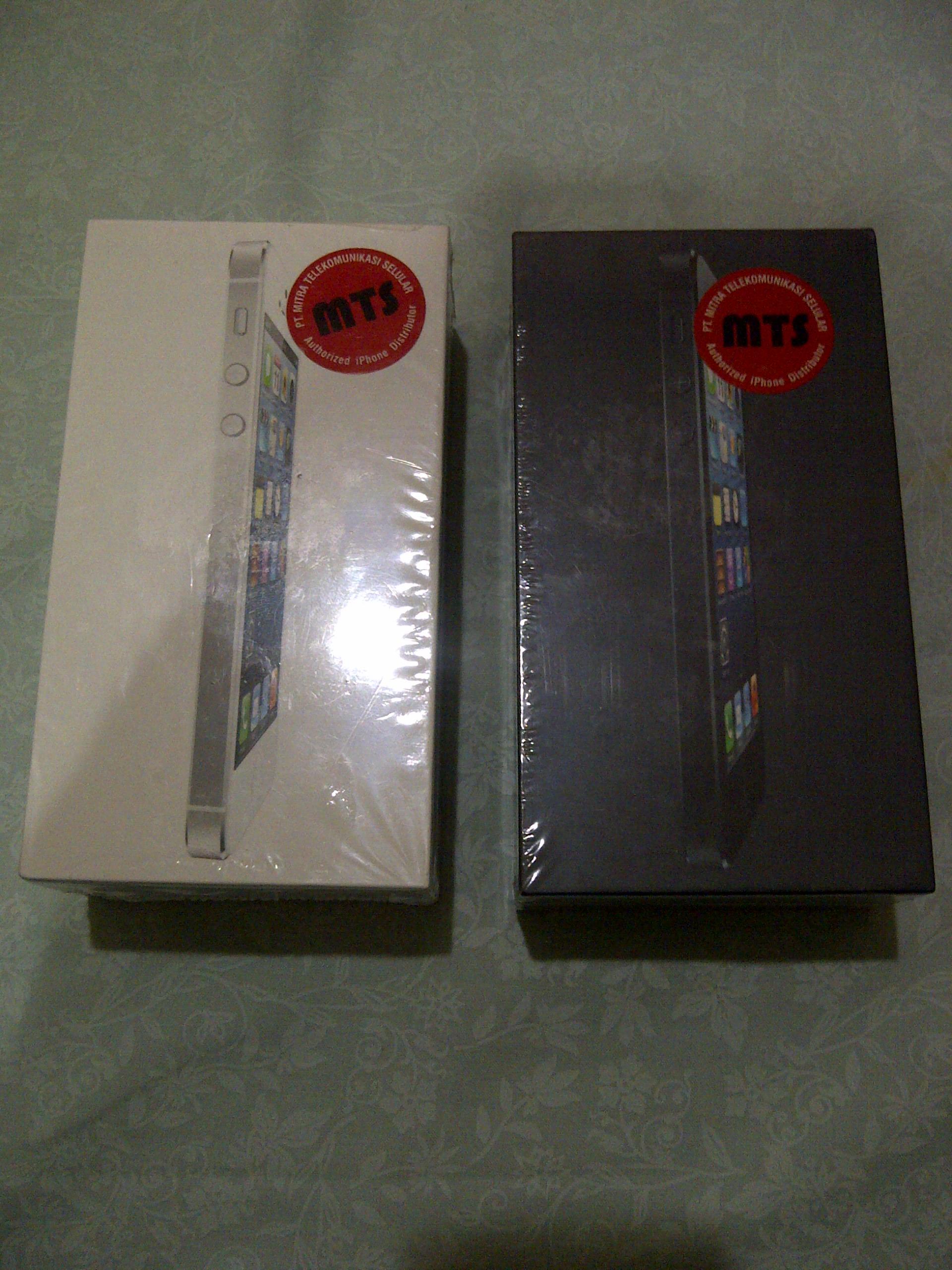 IPHONE 5 16GB FU BLACK / WHITE BNIB GARANSI RESMI MTS 1 TAHUN