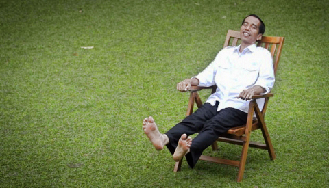 &#91;TENANG BRAY&#93; JOKOWI: Tenang Santai Jangan Panik, Duit Kita Masih Banyak!