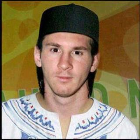 &#91;ASK&#93; Lionel Messi Masuk Islam, Beneran nih??