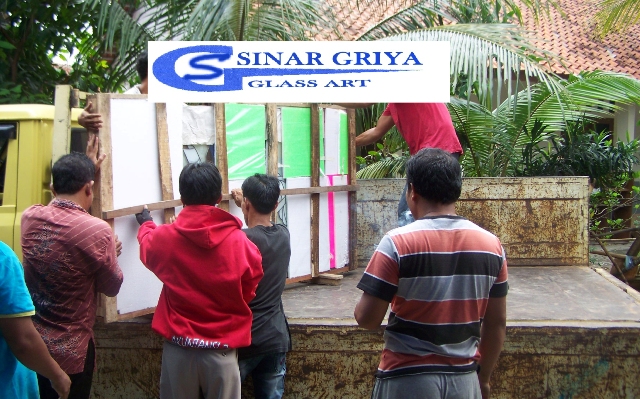 BISNIS Interior Eksterior KACA PATRI , KACA INLAY , KACA GRAVIR , Sinar Griya