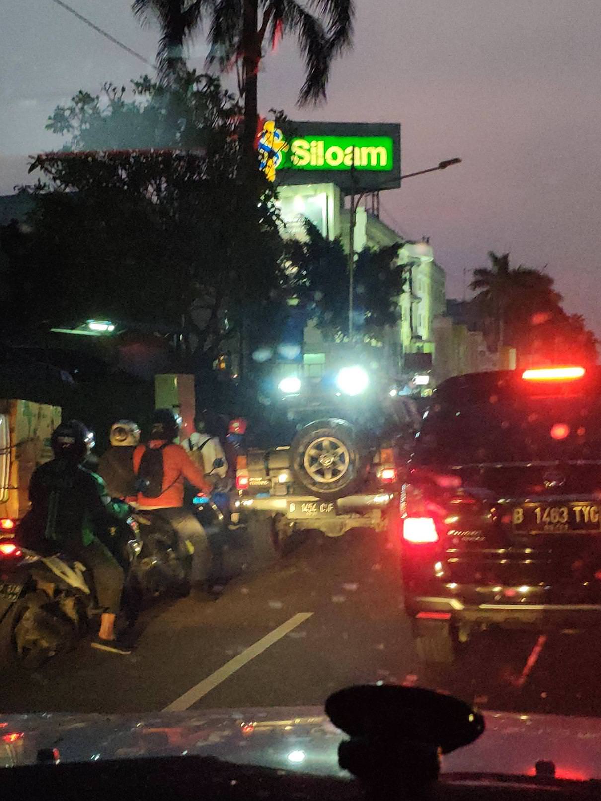 Nilai sendiri aja deh