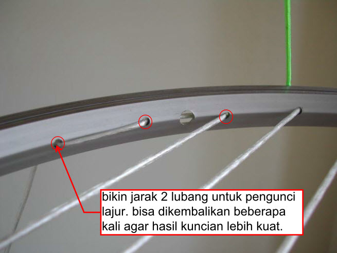 &#91;TUTORIAL-Series&#93; Gantungan Pakaian dari Velg Sepeda