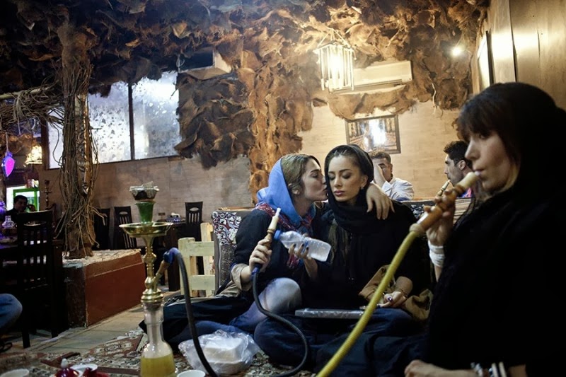 Sisi Lain Kehidupan di Iran. Dokumentasi Photographer Hossein Fatemi 