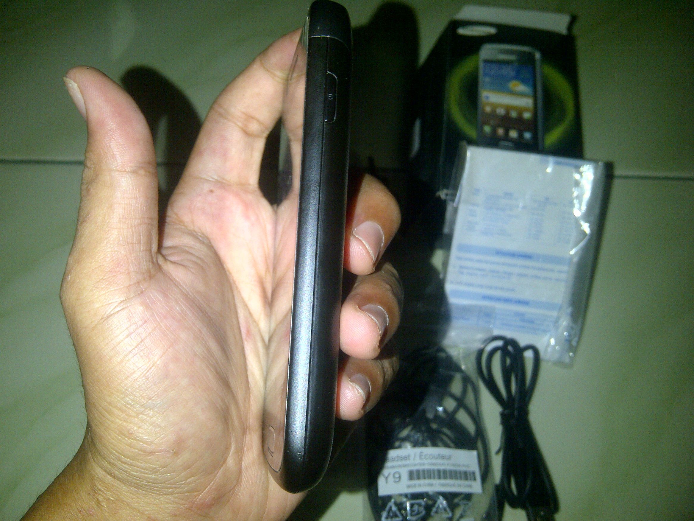 Samsung galaxy Wonder di jamin mulus dan murah meriah