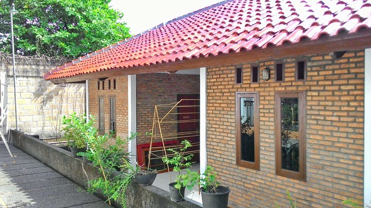 Rumah Asri dan Tenang Dijual di Kavling Deplu Pondom Aren Bintaro
