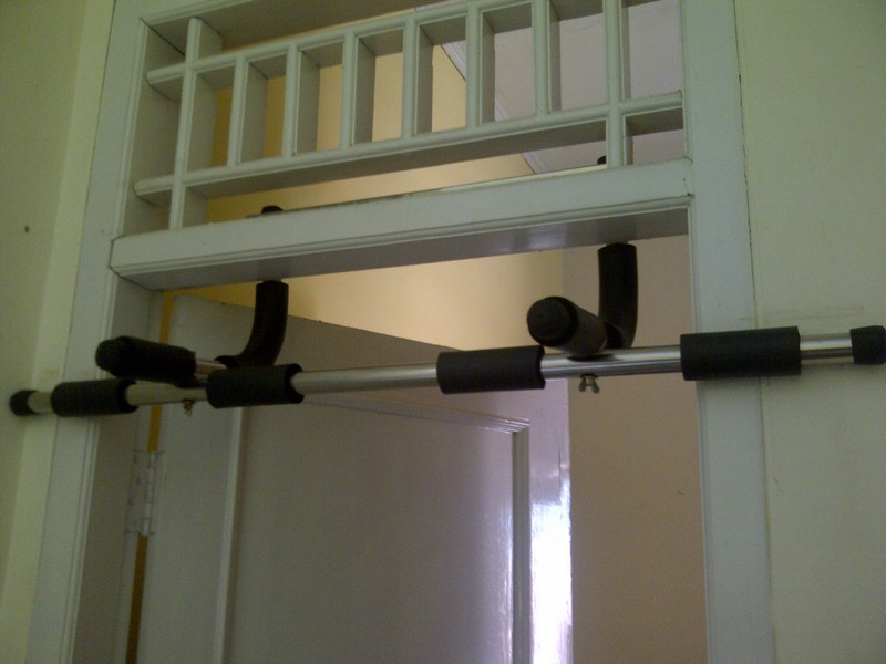 Турник настенный Pull up Bar 900 corength